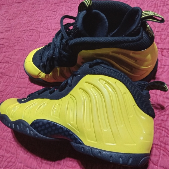 Nike Foamposite One Wu-Tang optic yellow youth size 7Y - Picture 5 of 8